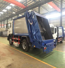 天津市东风程力威压缩式垃圾清运车